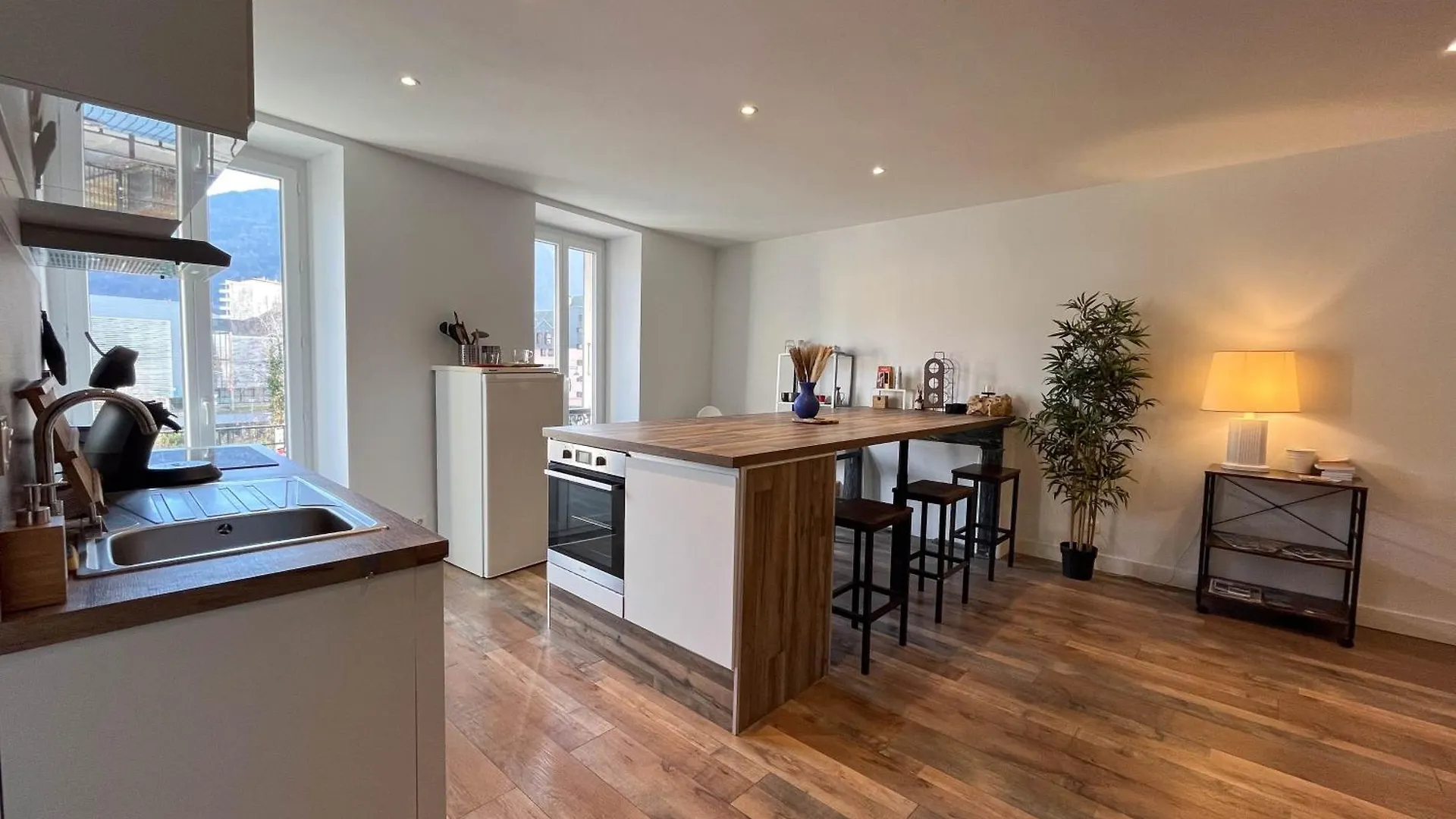 Bel Appartement Альбервиль Франция